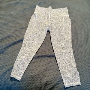 Salutation stash pocket leggings 7/8